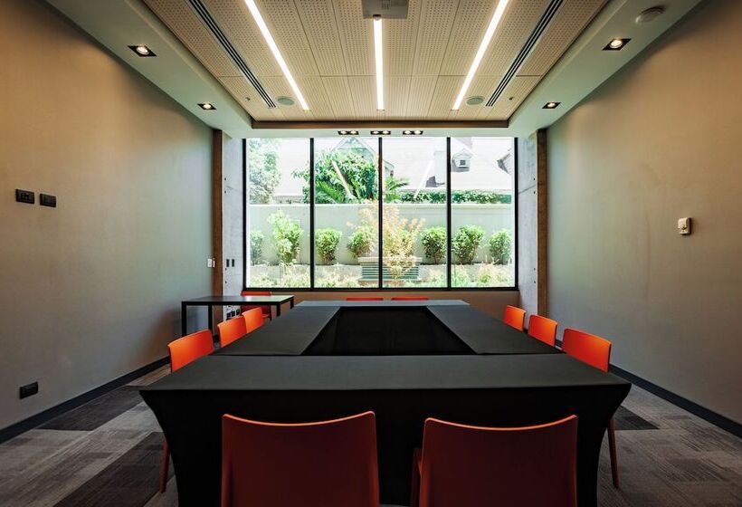 בית מלון כפרי Ola Santiago Providencia, Tapestry Collection By Hilton