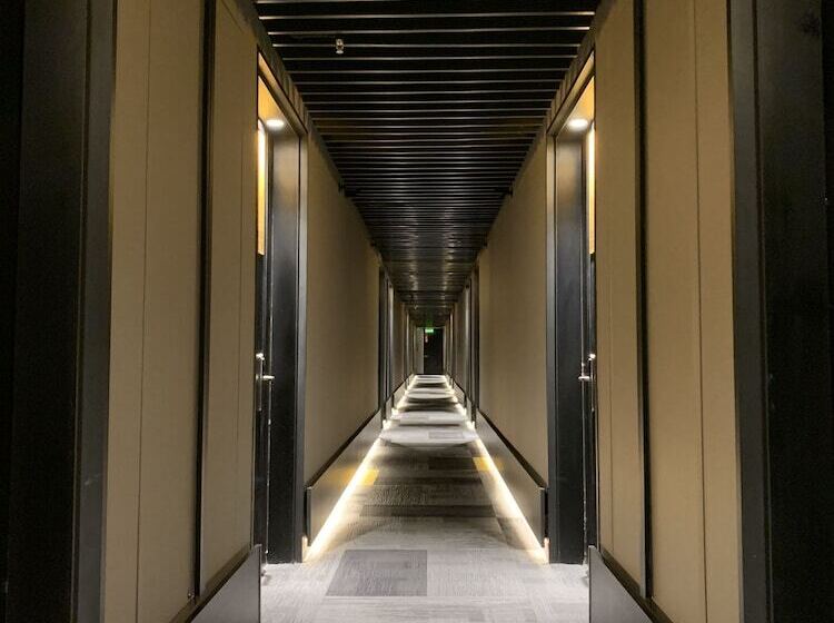 בית מלון כפרי Ola Santiago Providencia, Tapestry Collection By Hilton