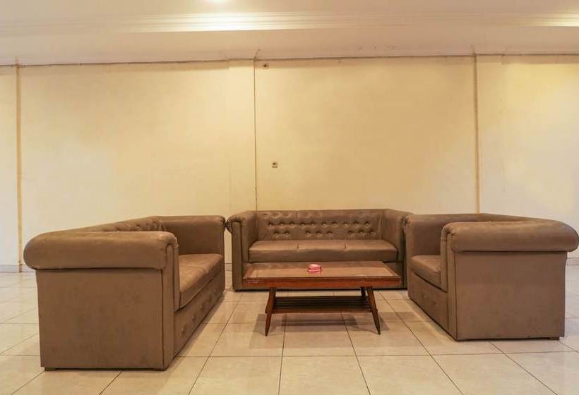 호텔 Oyo 1117 New Garuda