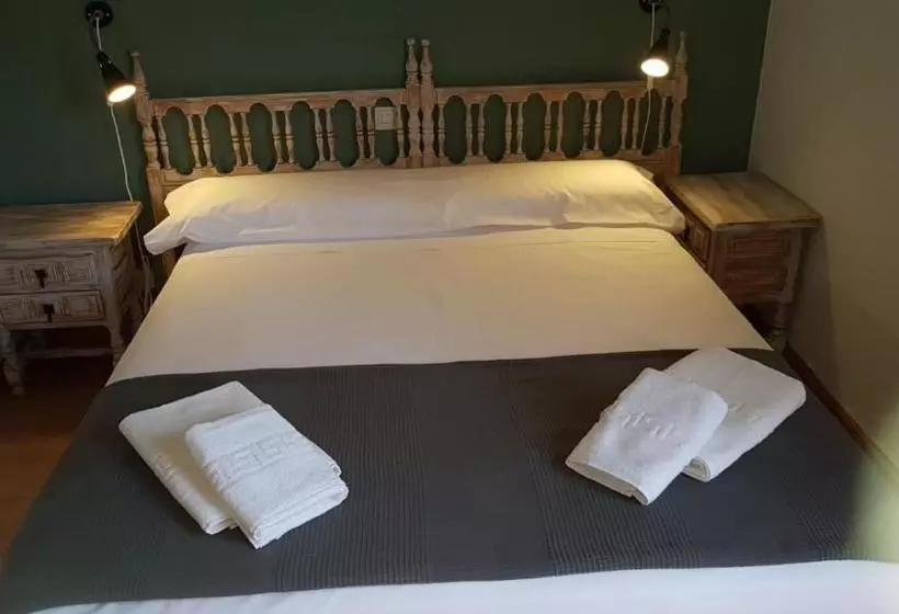 ペンション Hostal Becerril