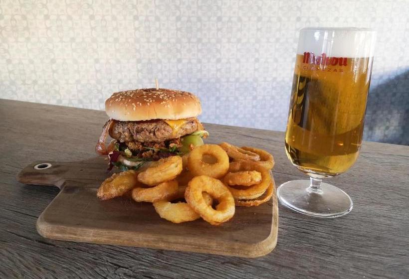 Пансион Hostal Becerril