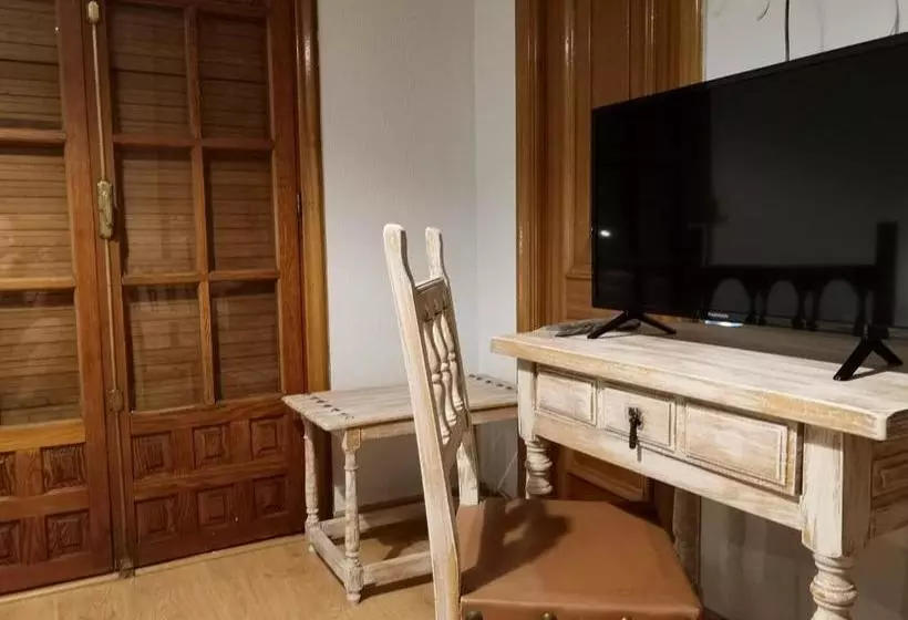 ペンション Hostal Becerril