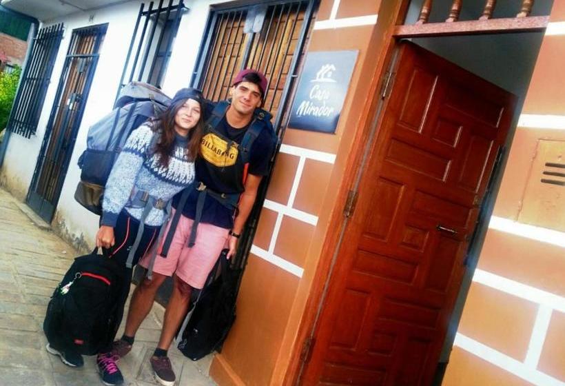 הוסטל Casa Mirador Backpackers