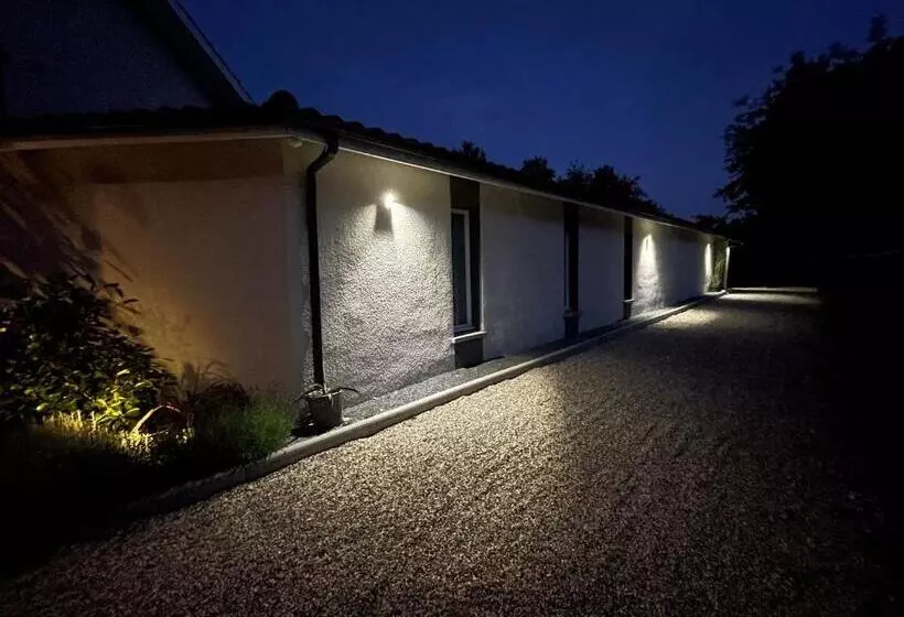 تختخواب و صبحانه Atlanticvilla