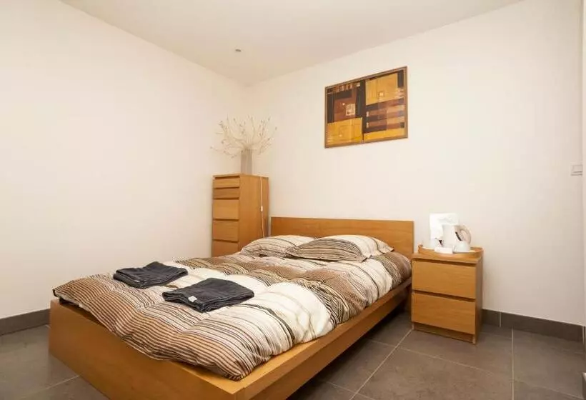 تختخواب و صبحانه Atlanticvilla