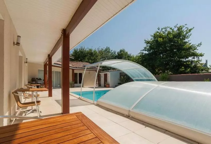 تختخواب و صبحانه Atlanticvilla