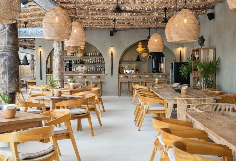 בית מלון כפרי Karma Resort