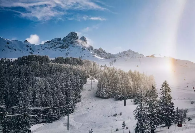 هتل Le Coucou Méribel