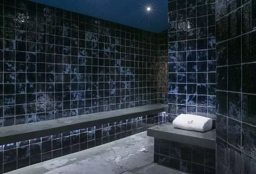 هتل Le Coucou Méribel