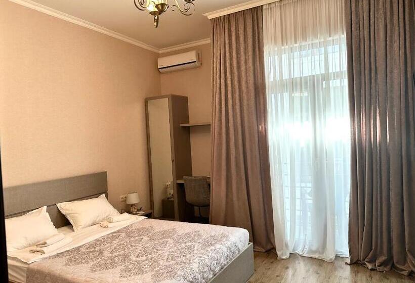 پانسیون Flamingo