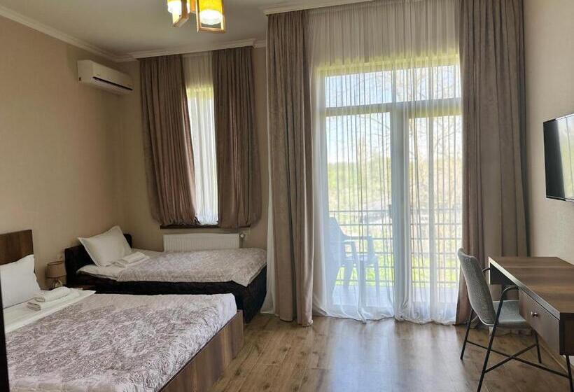 پانسیون Flamingo