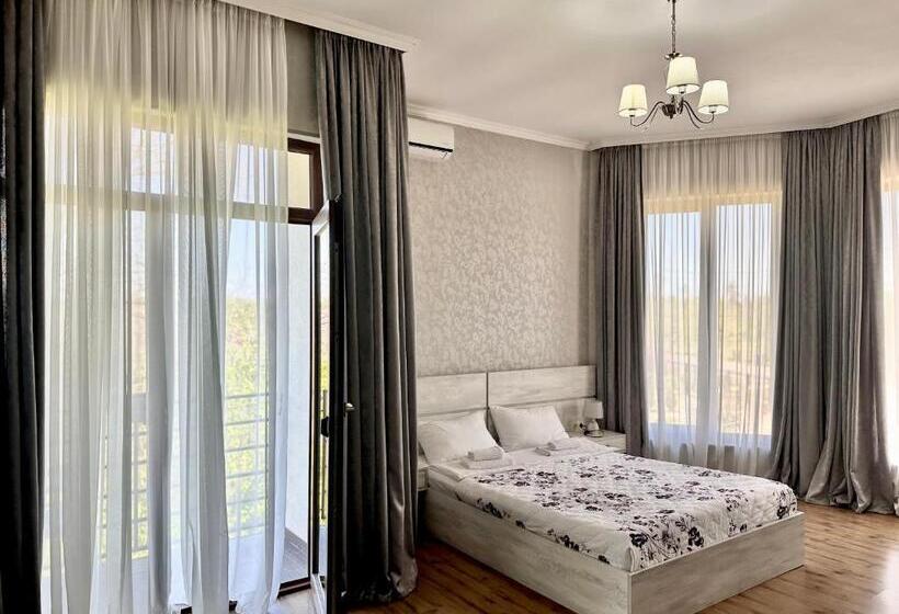 پانسیون Flamingo