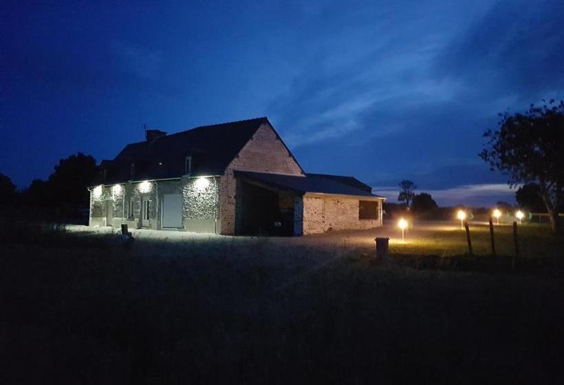 ペンション Les Escargots Du Mont