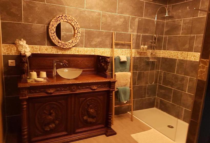 ペンション Les Escargots Du Mont