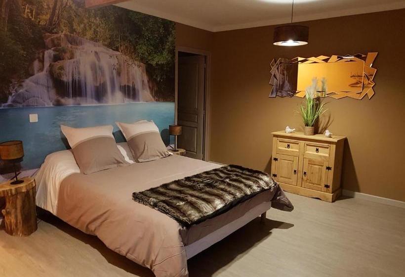 ペンション Les Escargots Du Mont