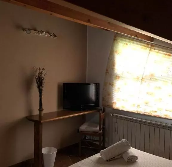 ベッドアンドブレックファースト La Brezza Del Pollino