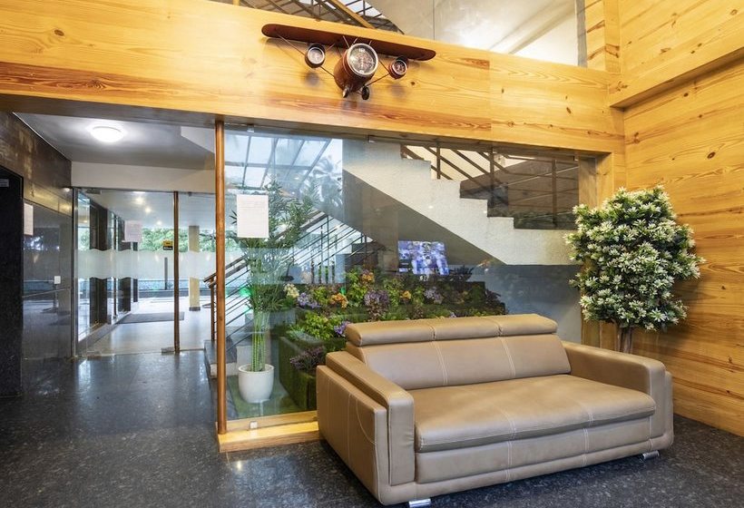 בית מלון כפרי Capital O 18862 Ansh