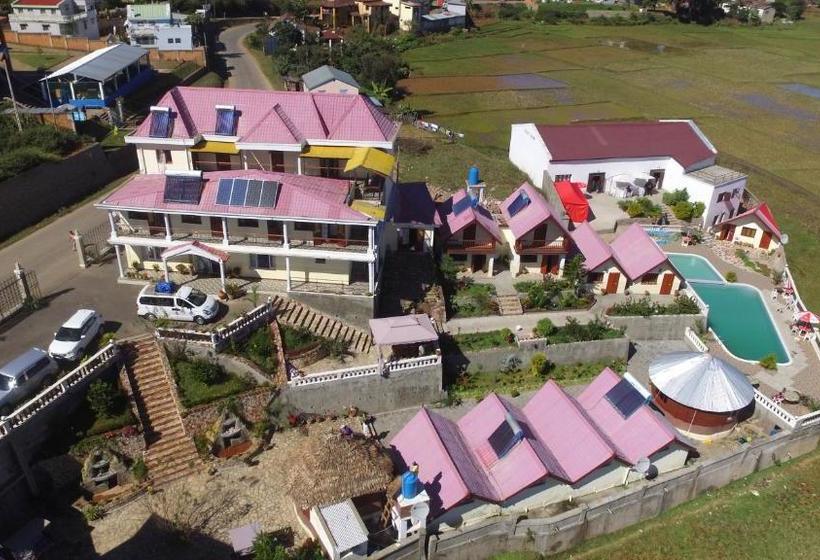 هتل Hôtel Restaurant La Piscine Escapade Ambositra