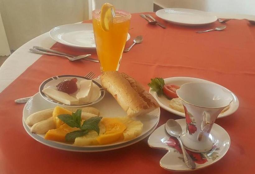 هتل Hôtel Restaurant La Piscine Escapade Ambositra