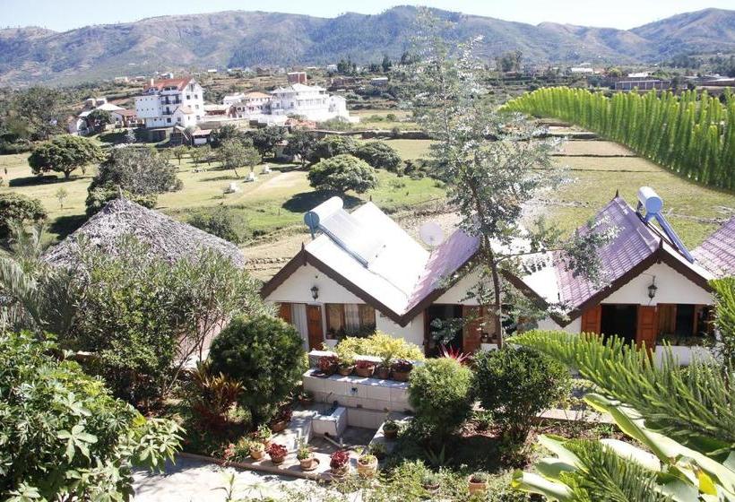 هتل Hôtel Restaurant La Piscine Escapade Ambositra