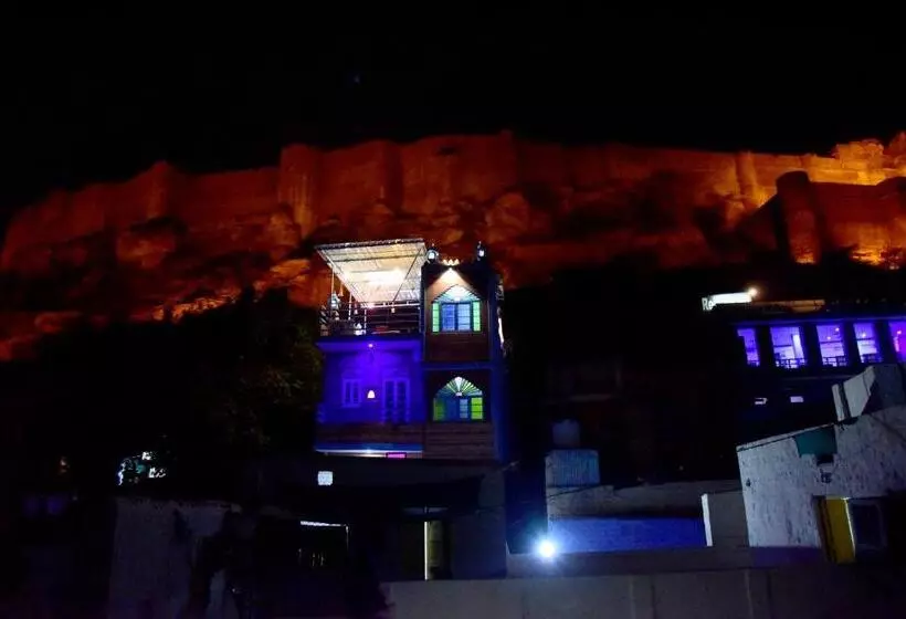 ペンション Mh Guest House