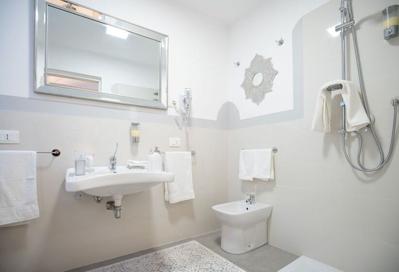 تختخواب و صبحانه Moresco