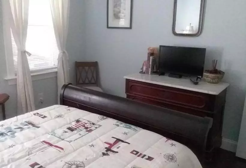 Four Mile Bed & Breakfast