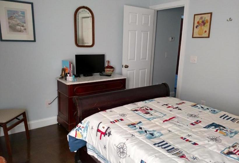 Four Mile Bed & Breakfast