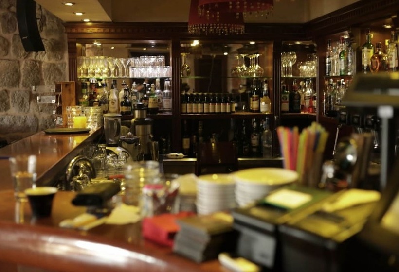 هتل Waikiki Apartments