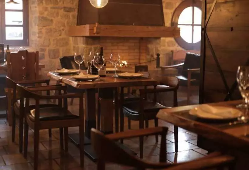 هتل Waikiki Apartments