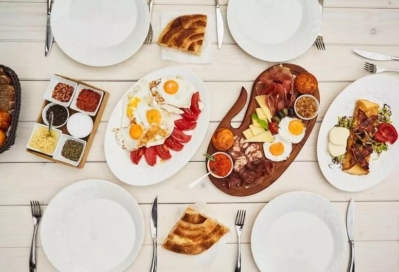 هتل Waikiki Apartments