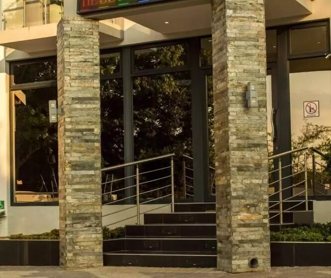 Majatalo Aqua Stone Guest House