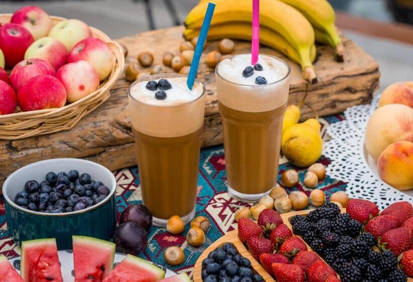 تختخواب و صبحانه Vache