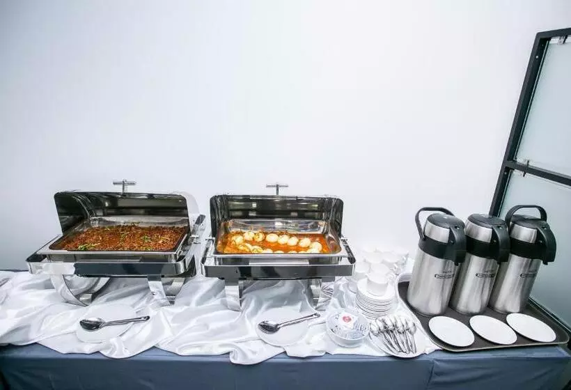 Hotelli Sapphire Club Metro