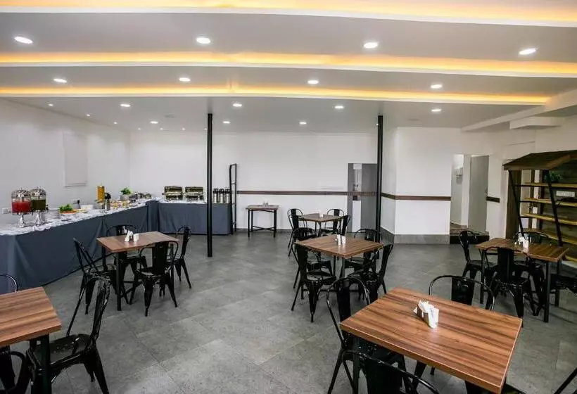 Hotelli Sapphire Club Metro