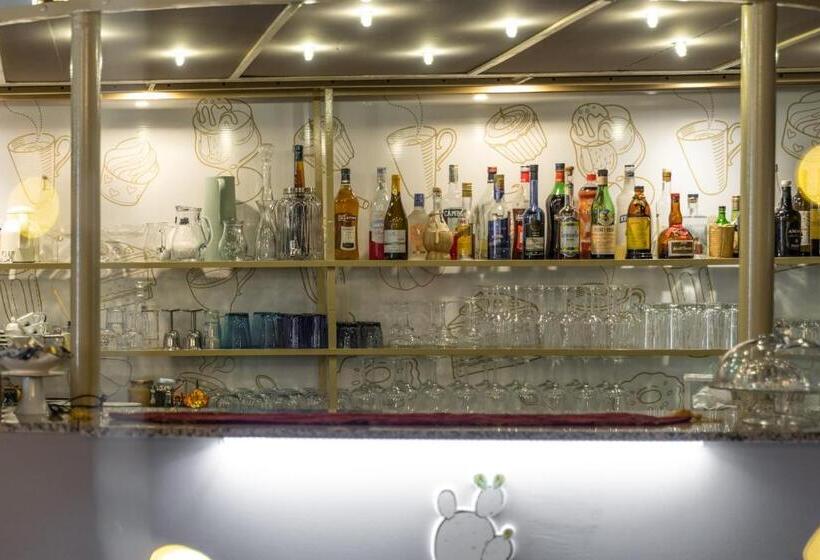 ベッドアンドブレックファースト Cosi Priziusi