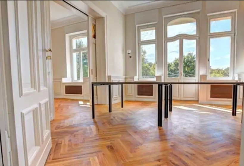 Hotelli Hôtel Villa Raab