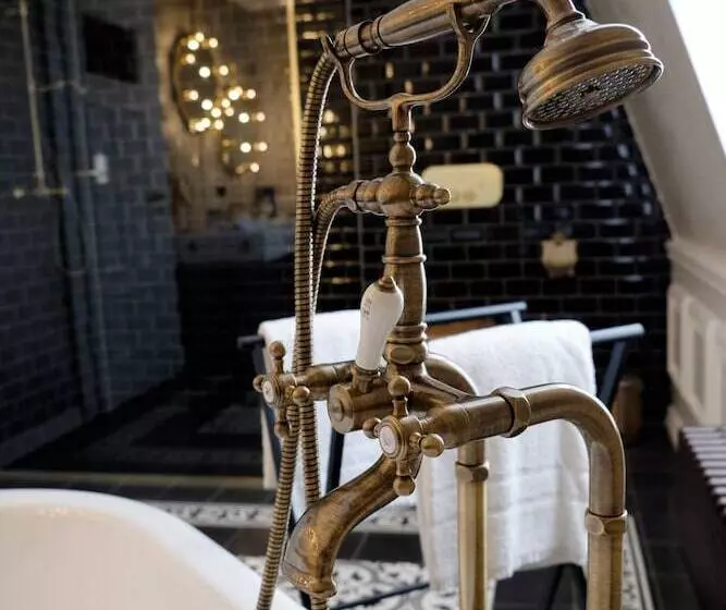 Hotelli Hôtel Villa Raab