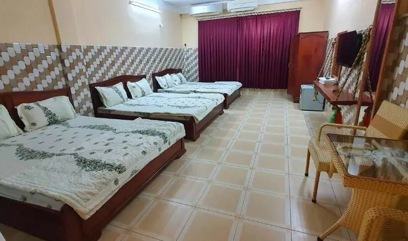 هتل Nhà Nghỉ Việt Nga