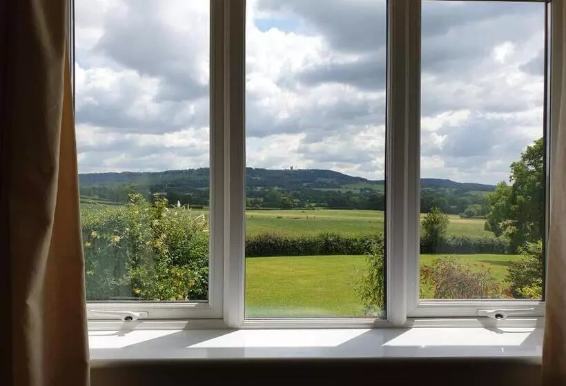 Hotelli The Old Red Lion