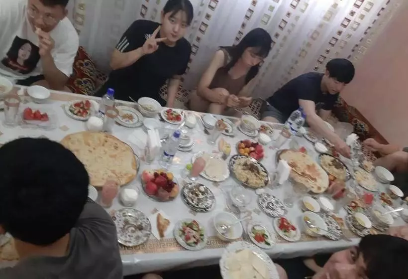 پانسیون Khiva Indi Guest House