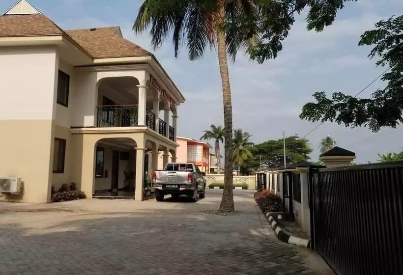 ベッドアンドブレックファースト Balance Sheet