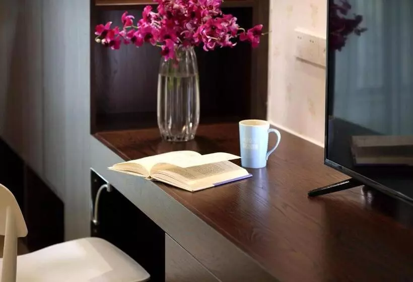هتل Care Residential