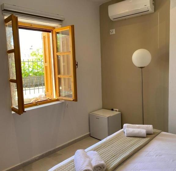 Old Town Hotel Dhermi