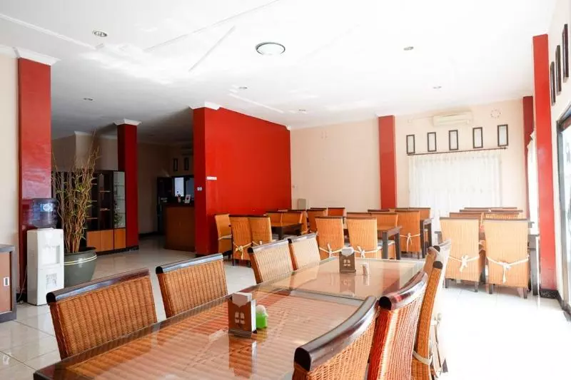 Hotelli Reddoorz Plus Near Stadion Wijaya Kusuma