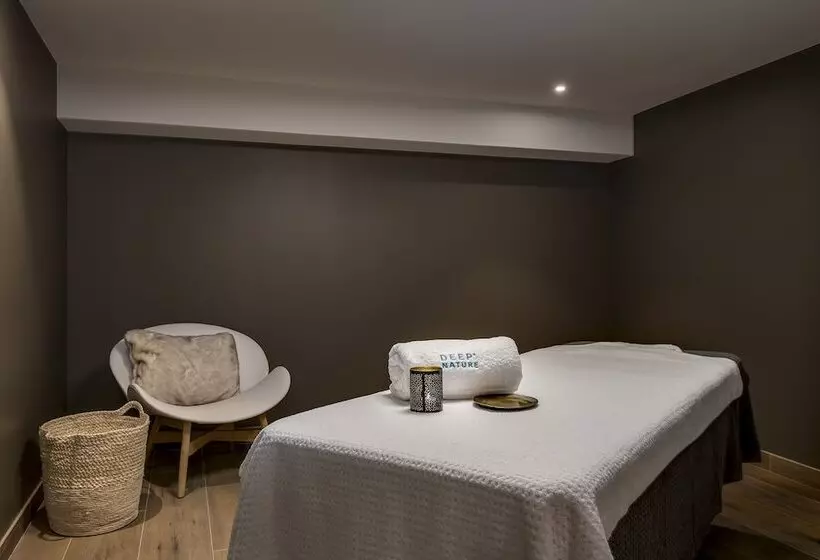 Pierre & Vacances Premium L Hévana