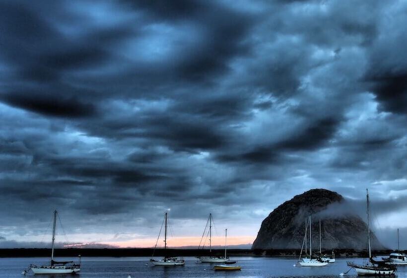 Отель Gray's Inn & Gallery