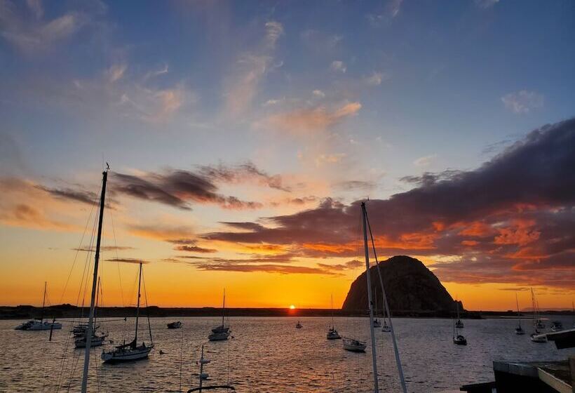 Отель Gray's Inn & Gallery