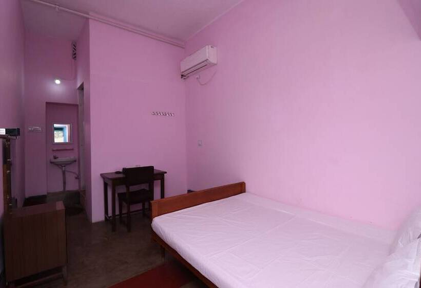 Hotel Spot On 44329 Sri Krishna Inn Lodging & Boarding