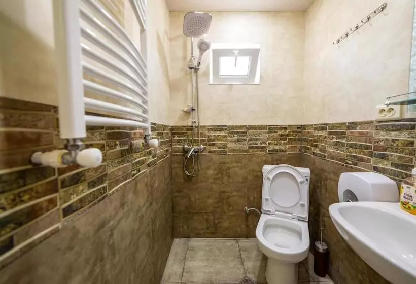 هاستل Tsera House